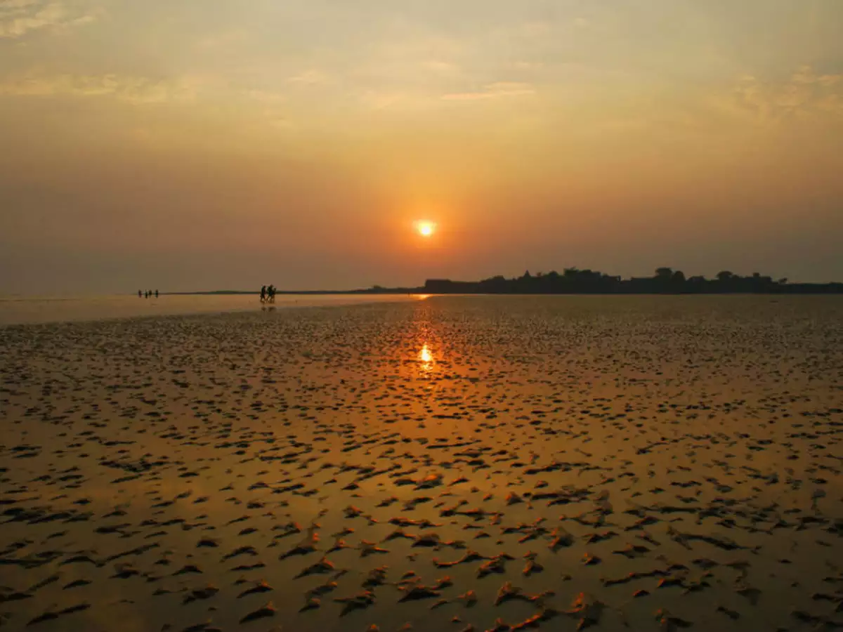 Exploring Alibaug: A Perfect Blend of History, Spirituality, and Nature